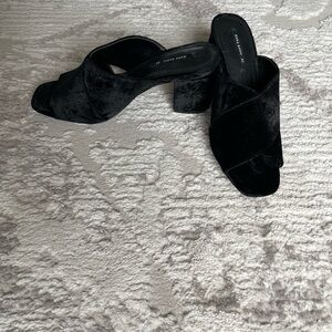 Zara Black Velvet Crisscross Block Heel Mules